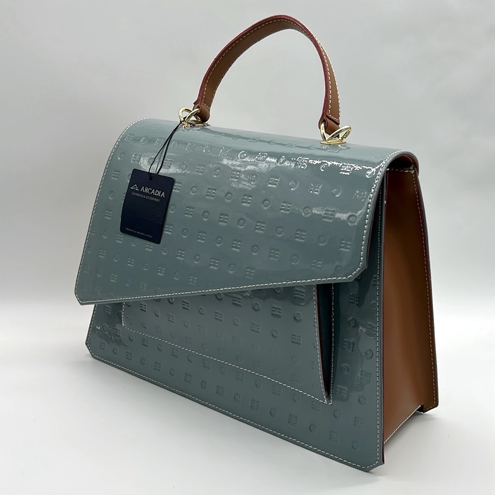 2385- Arcadia Women’s Crossbody Bag Made In Italy Patent Leather NWT - Picture 4 of 14